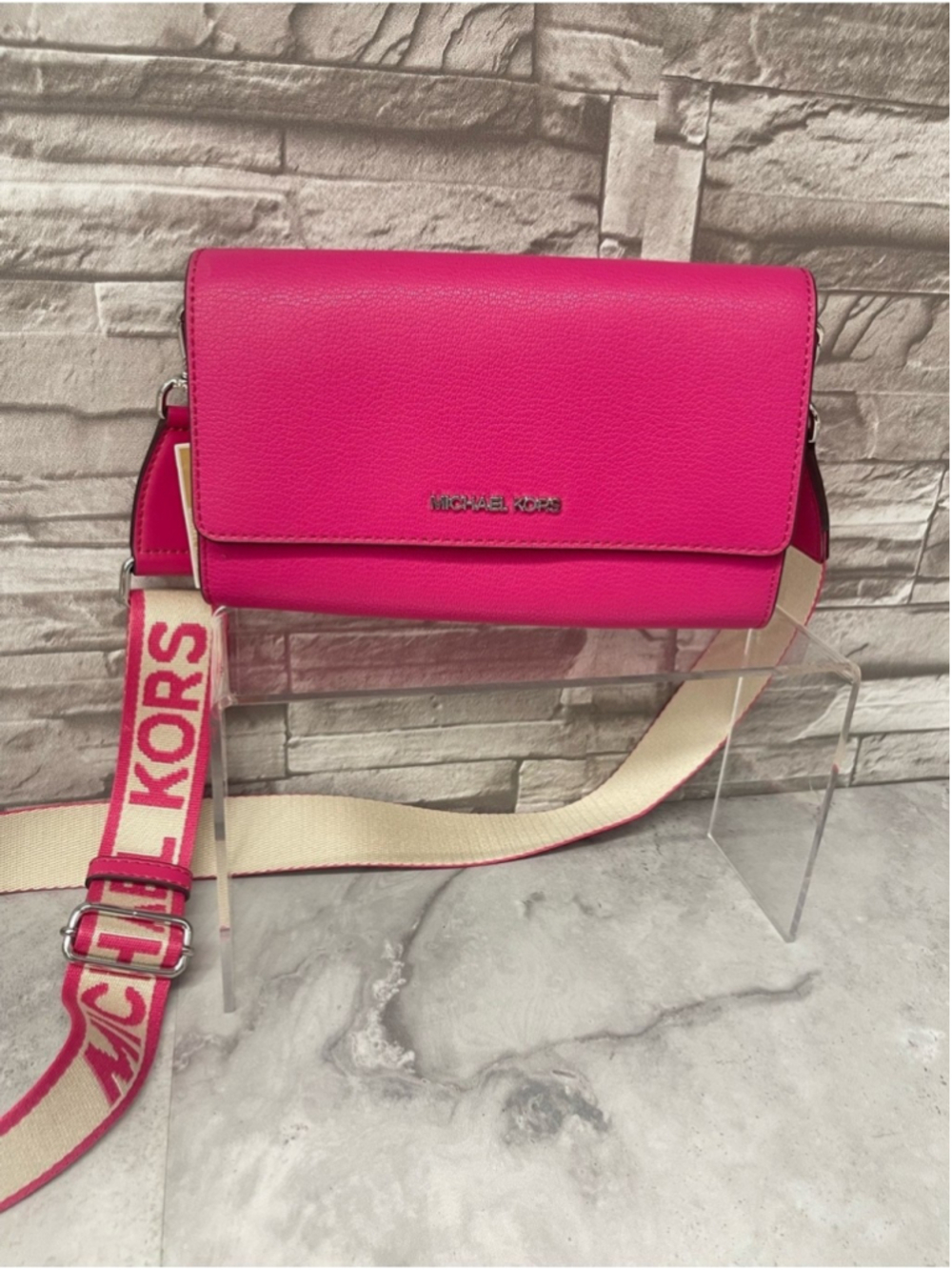 Michael Kors Pebbled Leather Wallet Crossbody Dragonfruit Pink